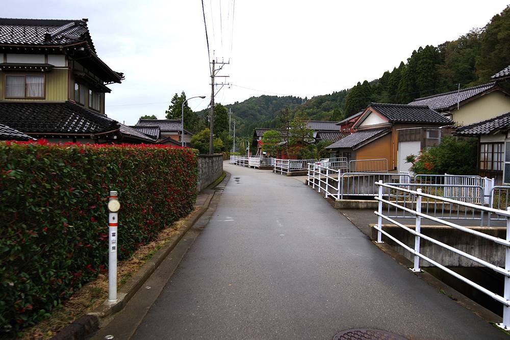 【山さ行がねが】ミニレポート第273回 富山県道359号石堤大野線にある“特異な線形”