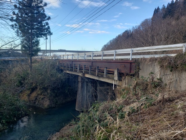 ����Ò��̍���49�����ɉ˂��鋴onthe�� (�摜�T�C�Y: 640�~480 135kB)