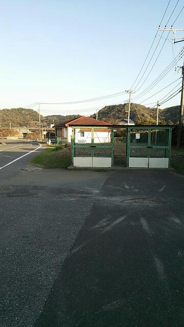 近所の旧道小ネタ (画像サイズ: 360×640 36kB)